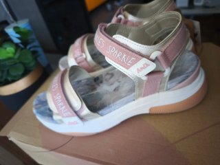 Sandalias Anekke con etiqueta