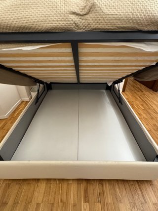 Letto matrimoniale contenitore e materasso