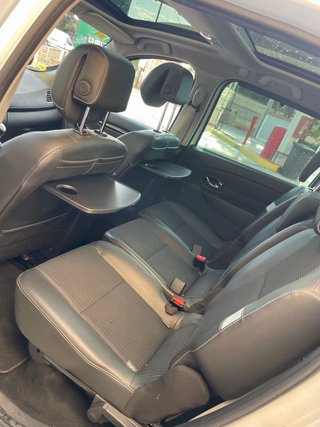 Scenic 1.6dCi 130CV 2014 7 plazas 🟡B