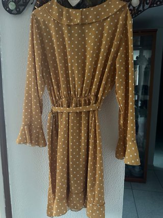 Vestido amarillo lunares manga larga