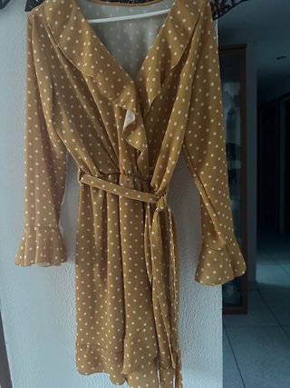Vestido amarillo lunares manga larga