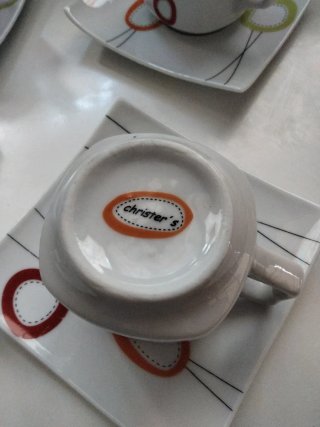 Juego de 6 tazas de café con platillos