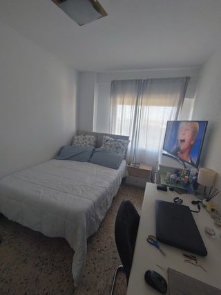 Alquilo habitación grande