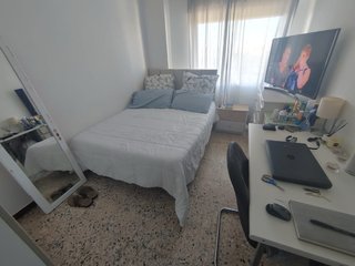 Alquilo habitación grande