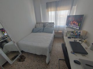 Alquilo habitación grande