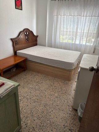 Alquilo habitación grande