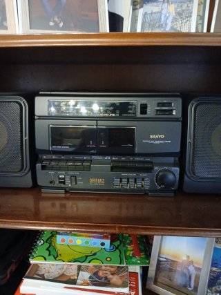 Radio Casete Sanyo Super Bass