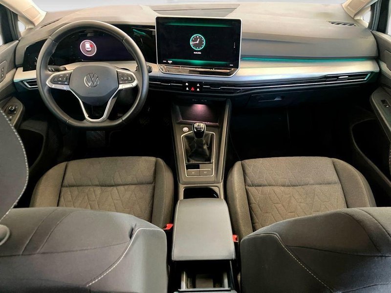 Volkswagen Golf 2025, foto 4
