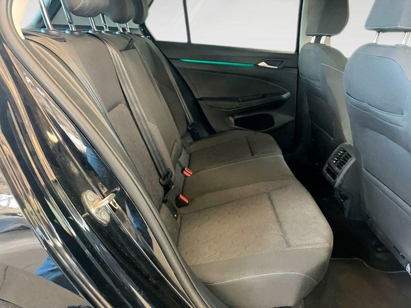 Volkswagen Golf 2025, foto 6