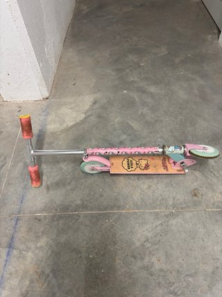 Patinete Hello Kitty rosa y azul