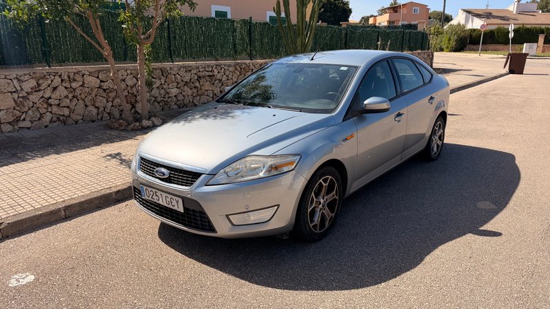 Ford Mondeo 2.0 TDCi 140 CV / Plata metalizado - foto 1