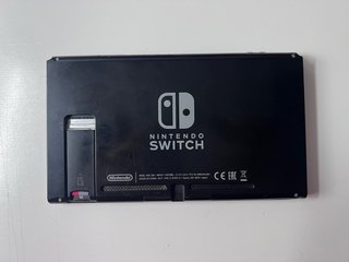 Nintendo Switch con mandos Fortnite