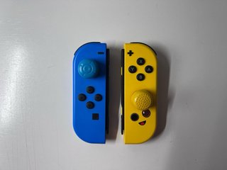 Nintendo Switch con mandos Fortnite