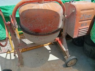 Hormigonera profesional Miral 160