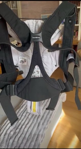 Mochila Porta Bebé BabyBjörn Negra