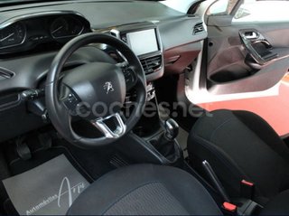 Peugeot 208 2019