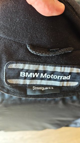 Chaqueta BMW Streetguard 2. T52 o cambio por T58