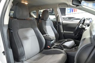 Toyota Auris   1.8 140H Hybrid Feel