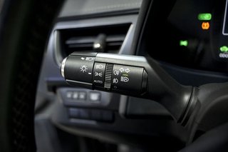Lexus UX   2.0 250h Business
