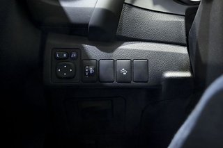 Toyota Auris   1.8 140H Hybrid Feel