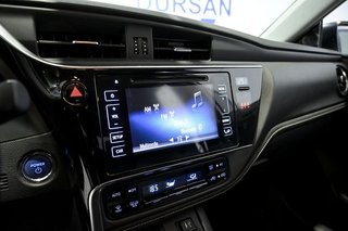 Toyota Auris   1.8 140H Hybrid Feel