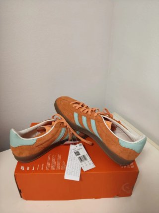 T44 Adidas Gazelle Indoor Naranjas