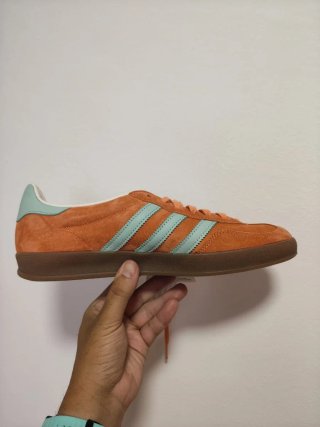 T44 Adidas Gazelle Indoor Naranjas