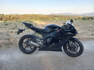 Yamaha R6R 2008 Negra