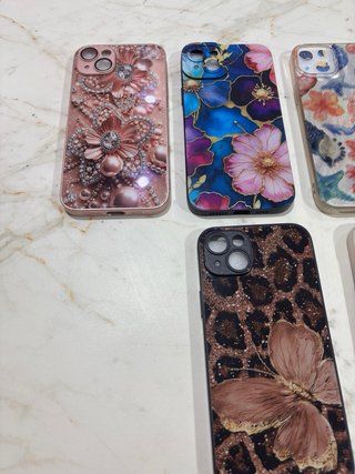 6 custodie per iPhone 15 Plus