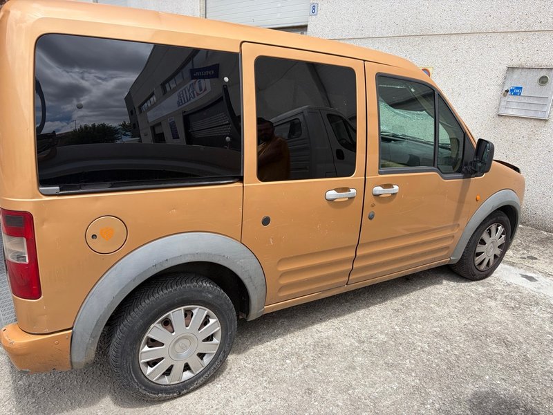 Ford Tourneo Connect (PARA PIEZAS) - foto 1