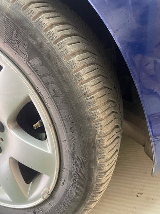 4 Llantas y Neumáticos 5x120 205/55/16