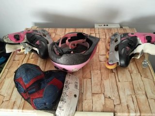 Patines niña T34-36 rosa/negro + casco y proteccio