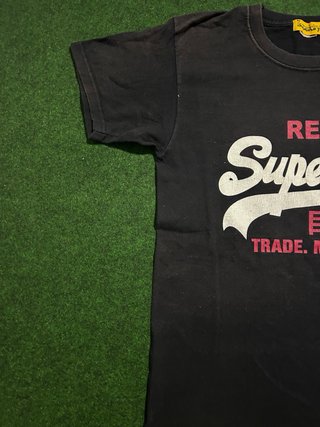 Camiseta Superdry Negra