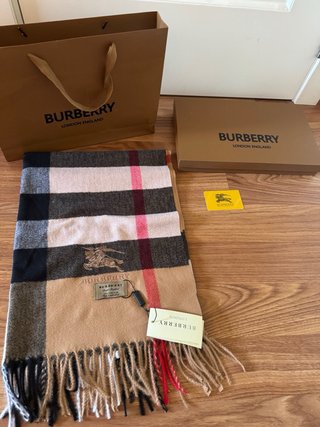 Bufanda Burberry Beige