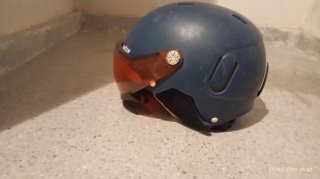 Casco de nieve para niño con visor