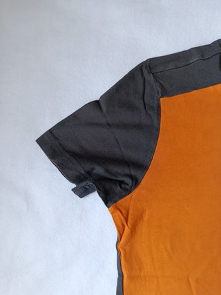 Camiseta Adidas con logo estampado Talla L 12-14 a