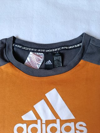 Camiseta Adidas con logo estampado Talla L 12-14 a