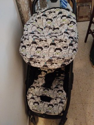 Sillita de paseo con estampado divertido