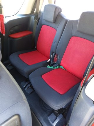Peugeot 1007 rojo