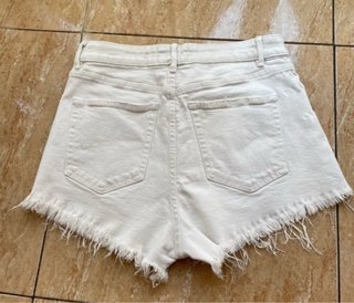 Lote Camiseta Rayas M + Shorts Blancos