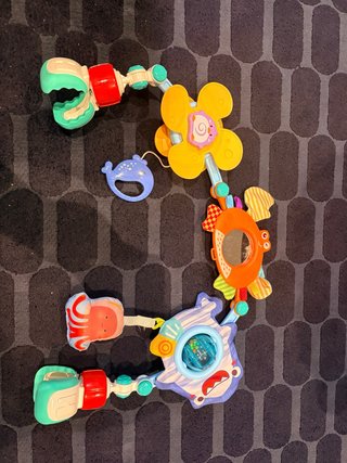 Móvil para carrito con pinzas