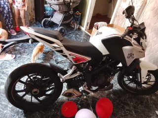 Moto Kove Naked 1 año + 2 años garantía