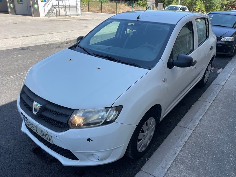 Sandero 1.2i  2015 pegatina 🟢C - foto 1
