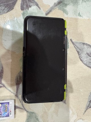 Nintendo 2DS XL Nero/Verde + 3 Giochi