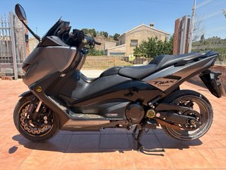 Yamaha TMAX 530 SX Gris