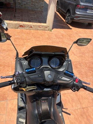 Yamaha TMAX 530 SX Gris