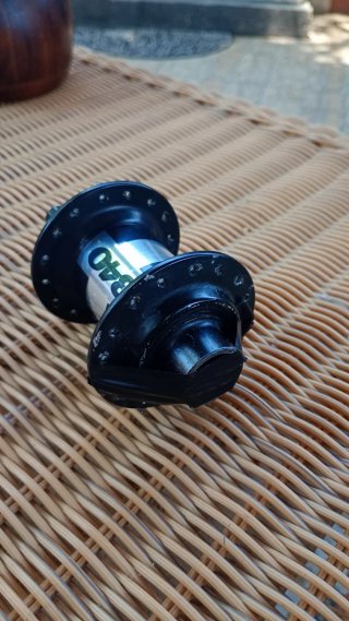 buje delantero dt swiss