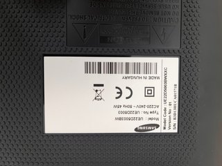 Televisor Samsung Negro con Mando