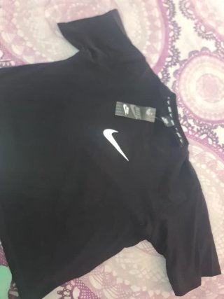 Camiseta Nike Negra Básica