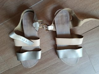 Sandalias Marypaz Talla 39 Beige y Dorado